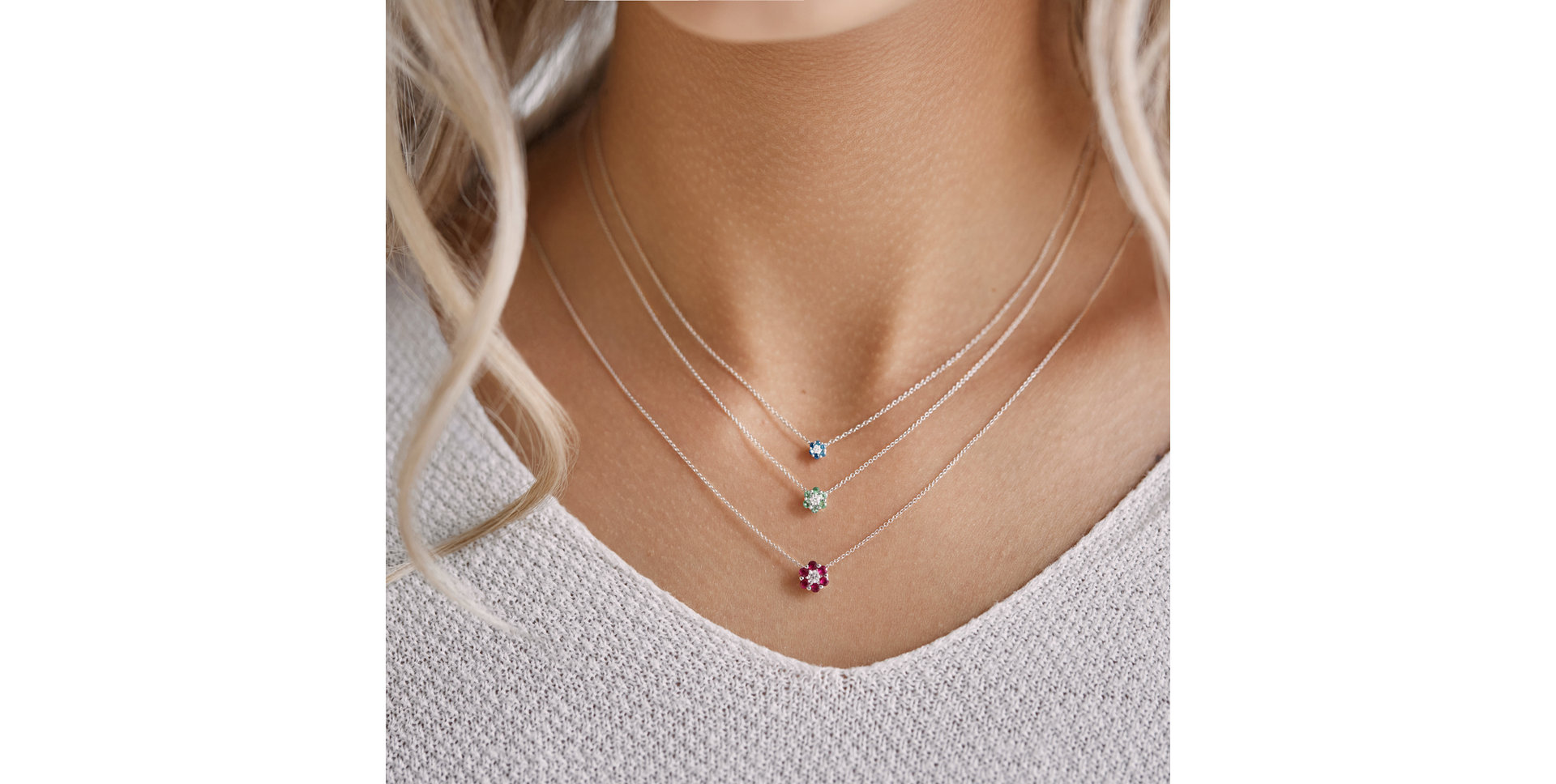 Náhrdelník s diamantom a rubínmi Shiny Flower
