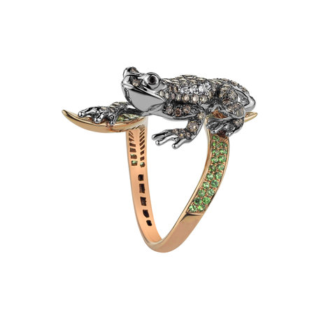 Prsteň s bielymi, hnedými a čiernymi diamantmi a granátmi Luxury Frog