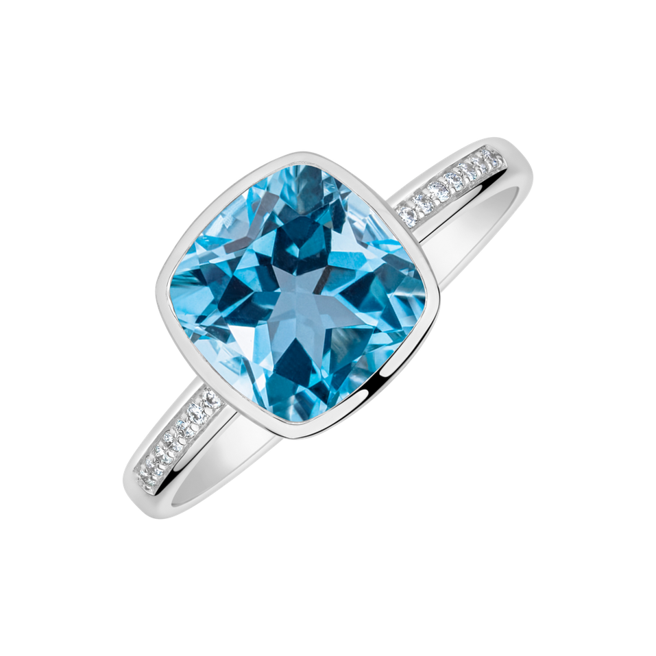 Prsteň s diamantmi a topásom Carelia