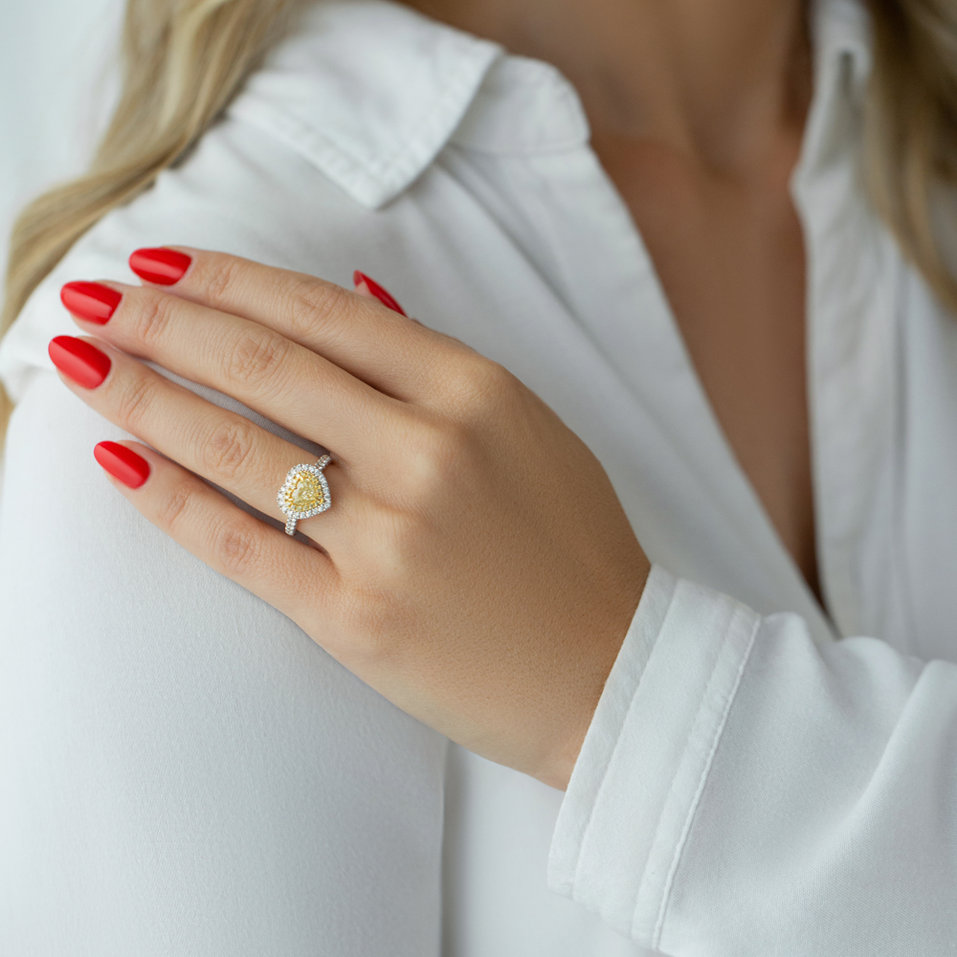 Prsteň s bielymi a žltými diamantmi Sun Love