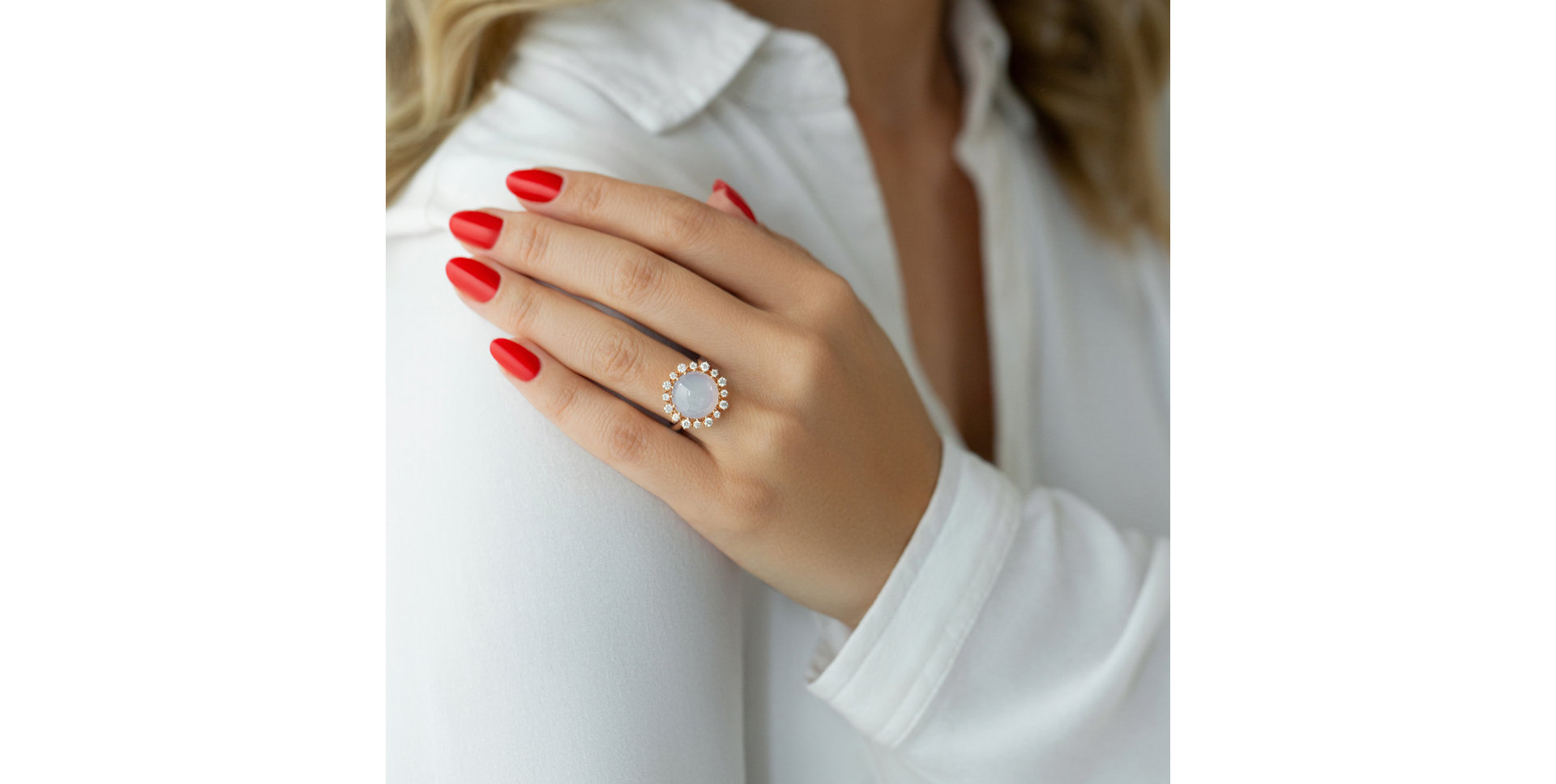 Prsteň s diamantmi a chalcedonom Divine Drop