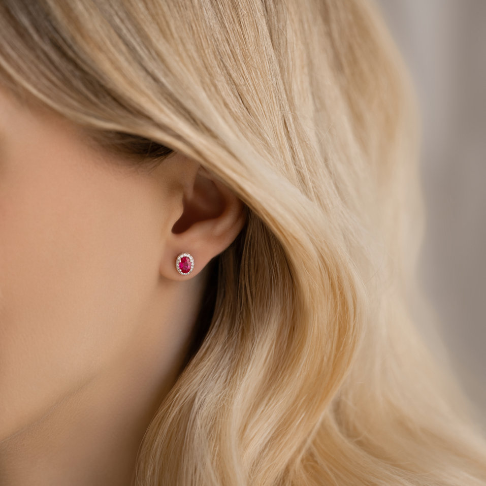 Náušnice s diamantmi a rubínom Witching Allegory