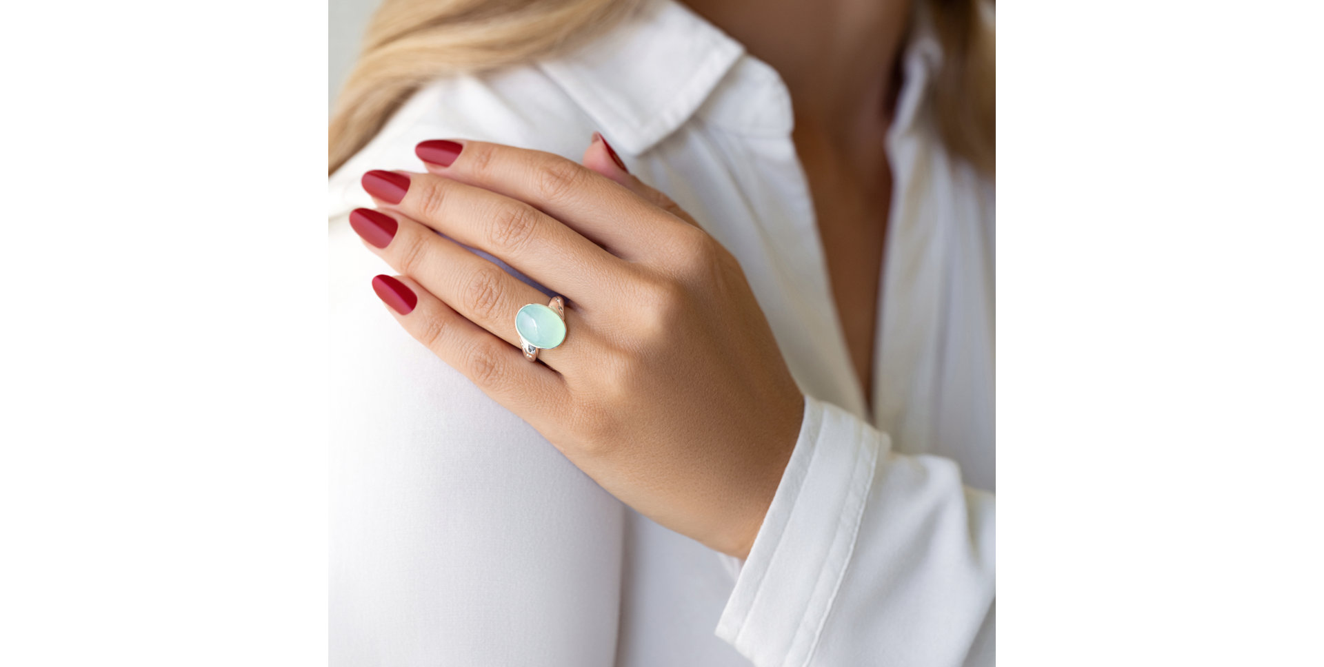 Prsteň s chalcedonom a diamantmi Gem Spirit