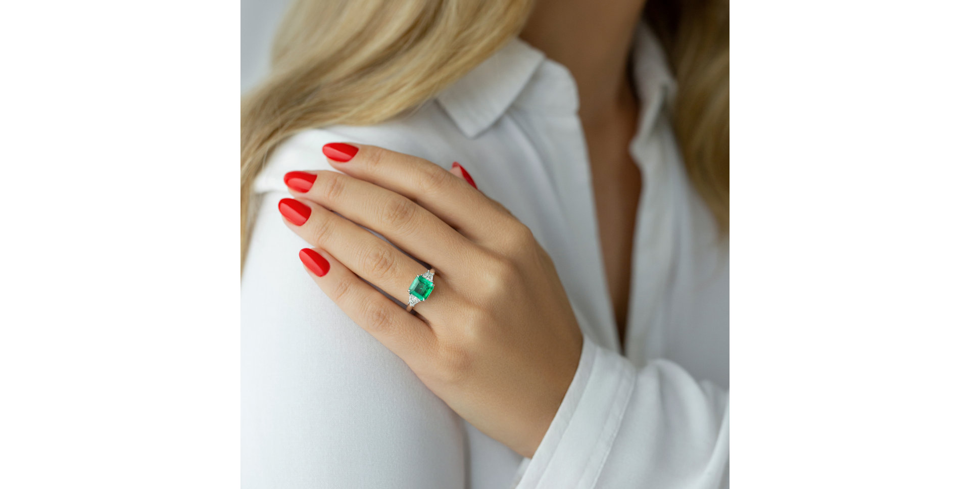 Prsteň so smaragdom a diamantmi Galaxy Essence