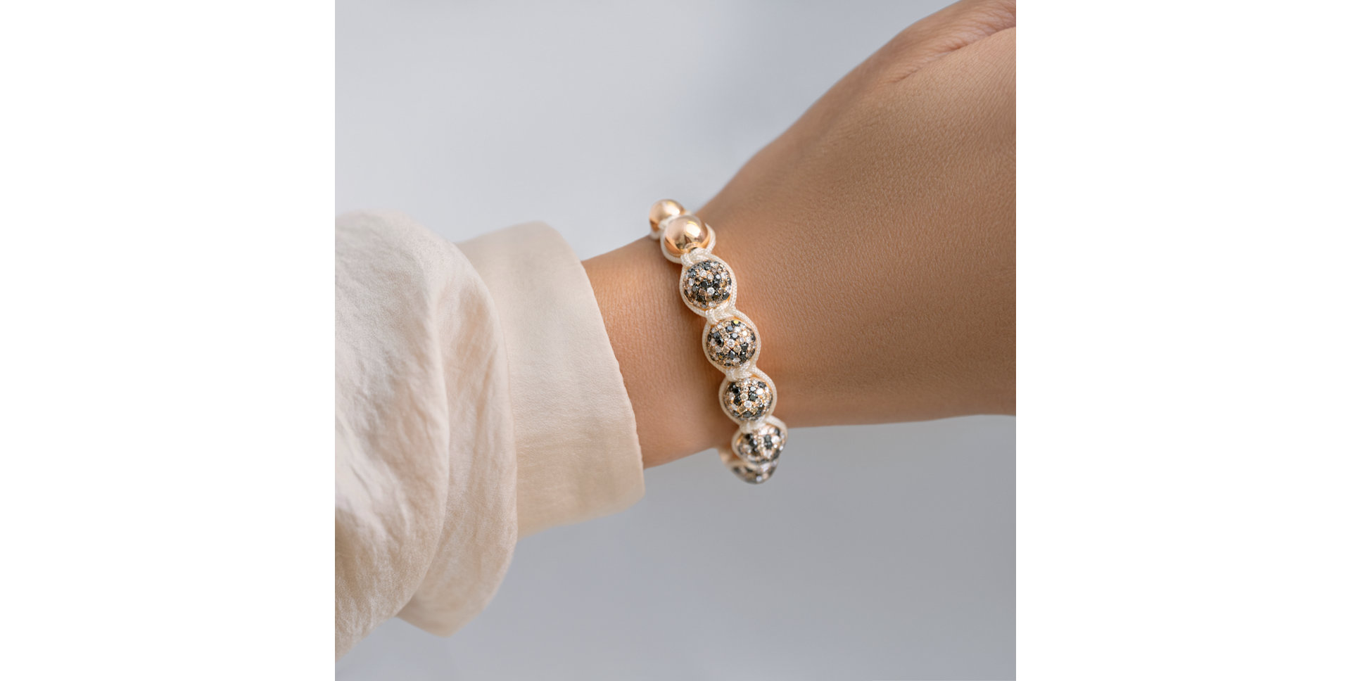 Náramok s diamantmi Beige Shamballa