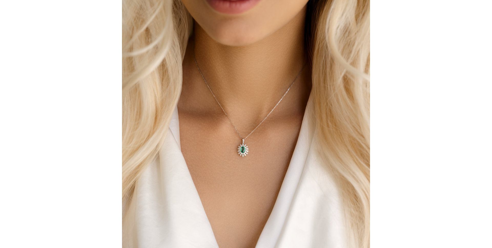 Přívěsok so smaragdom a diamantmi Royal Impression