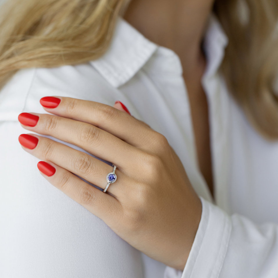 Prsteň s tanzanitom a diamantmi Parvati