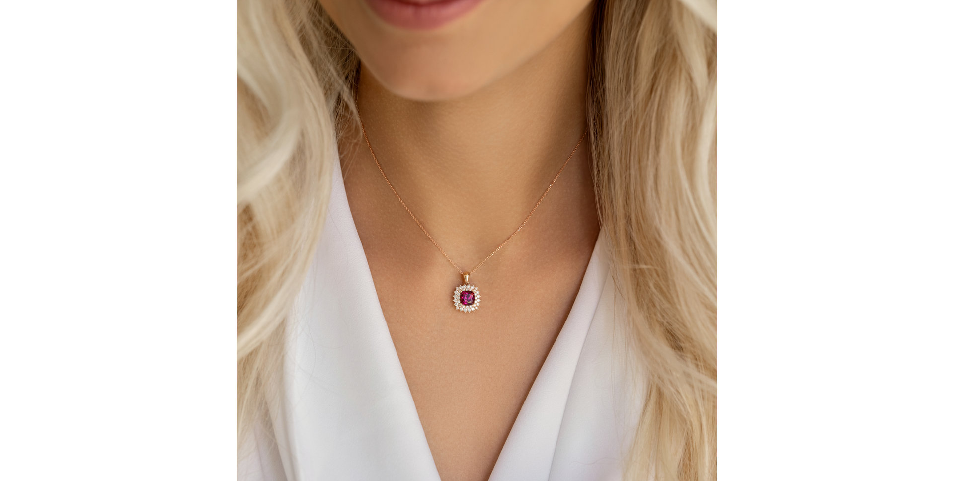 Přívěsok s tanzanitom a diamantmi Gem Majesty