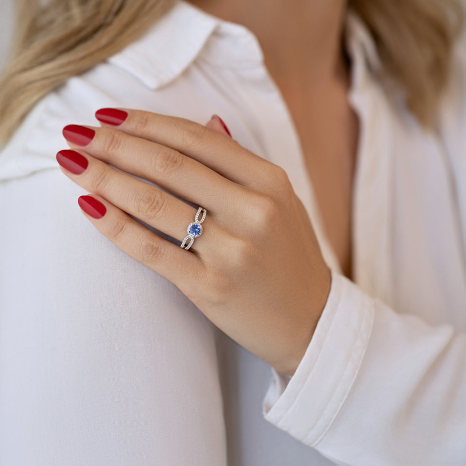 Prsteň s tanzanitom a diamantmi Geneviév