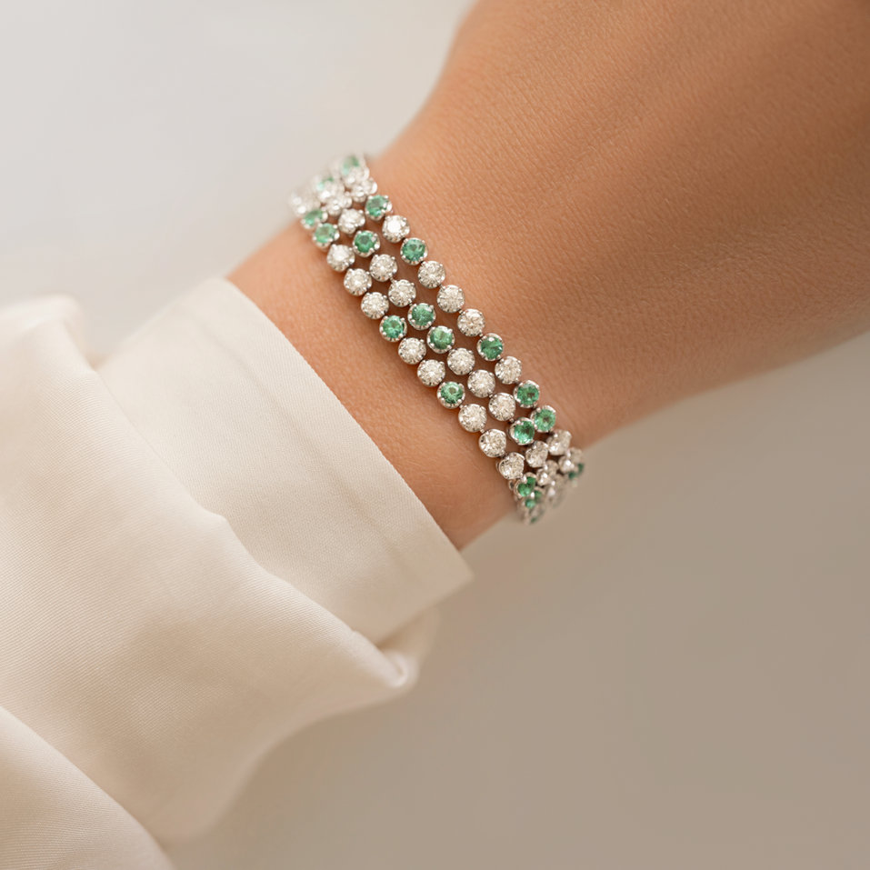 Náramok s diamantmi a smaragdom Clémence