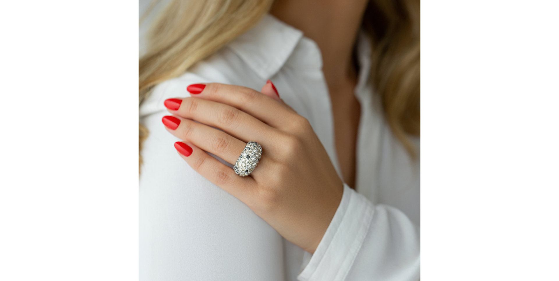 Prsteň s čiernymi a bielymi diamantmi Belle