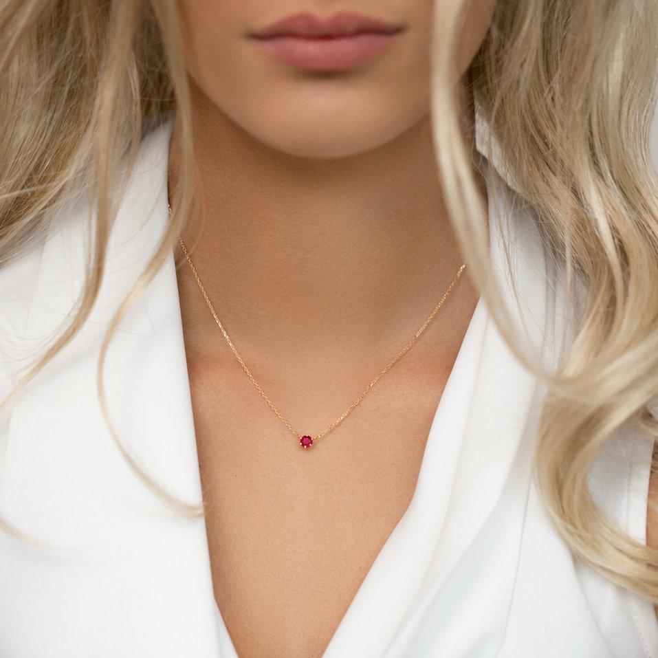 Náhrdelník s rubínom Essential Drop