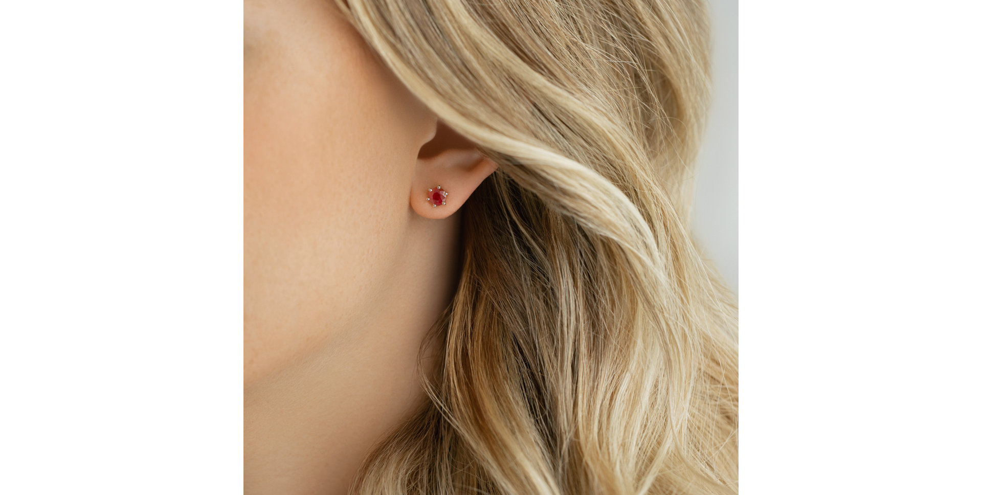 Náušnice so smaragdom Vesper Romance