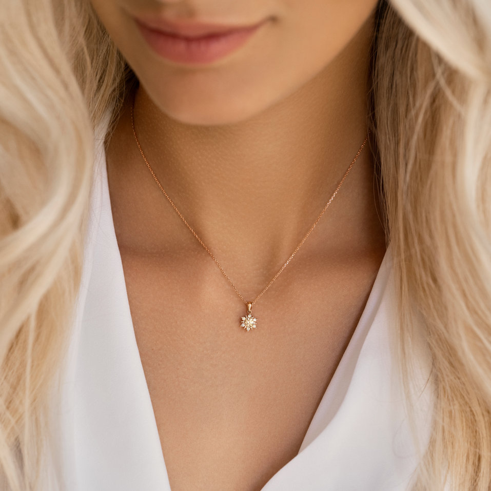 Přívěsok s bielymi a hnedými diamantmi Snow Star