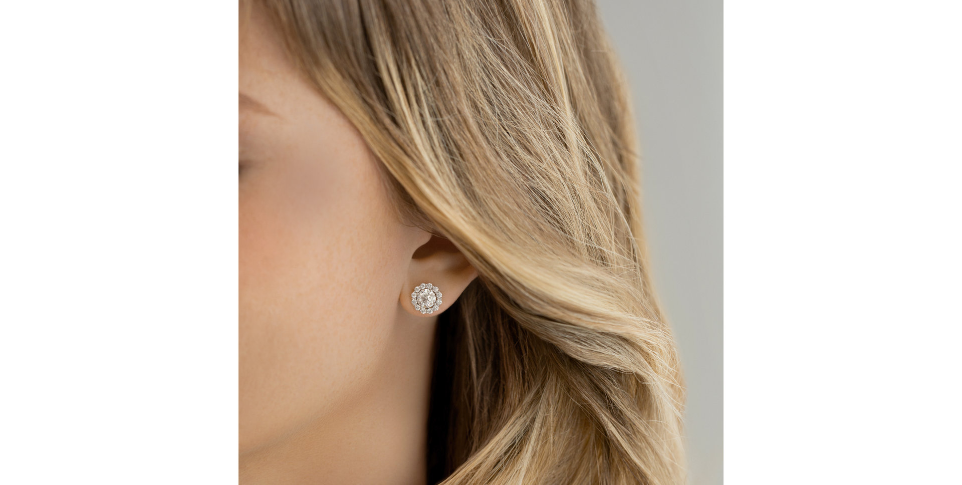 Náušnice s diamantmi Bloom Spark