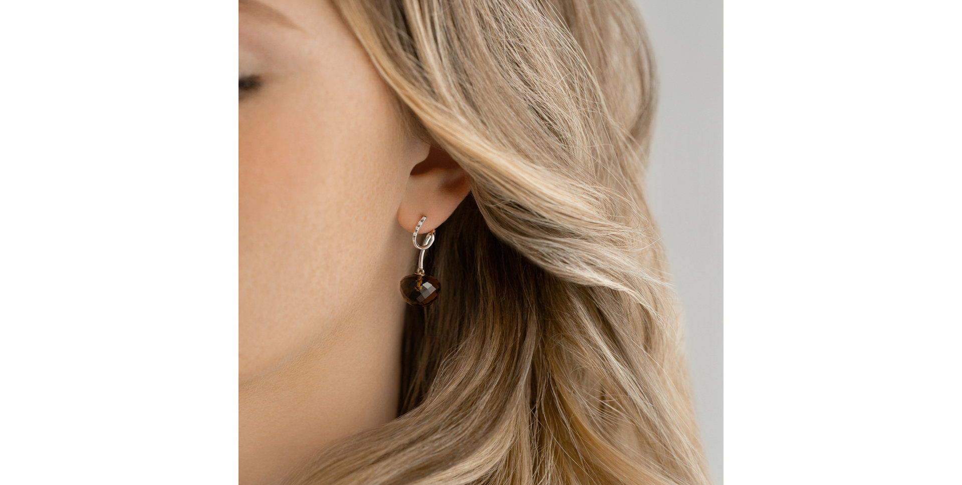 Náušnice s quartzom a diamantmi After Dark