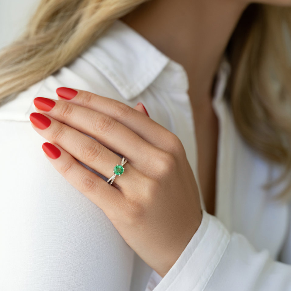 Prsteň so smaragdom a diamantmi Moment of Luck