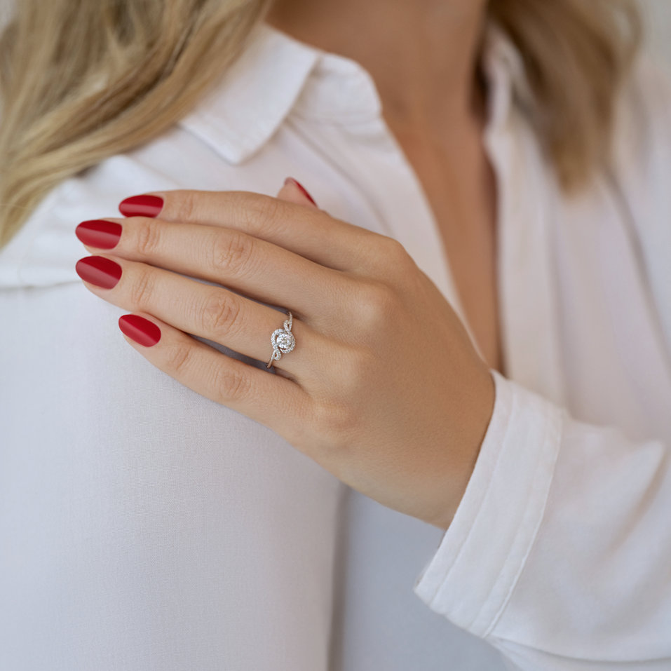 Prsteň s diamantmi Dionele