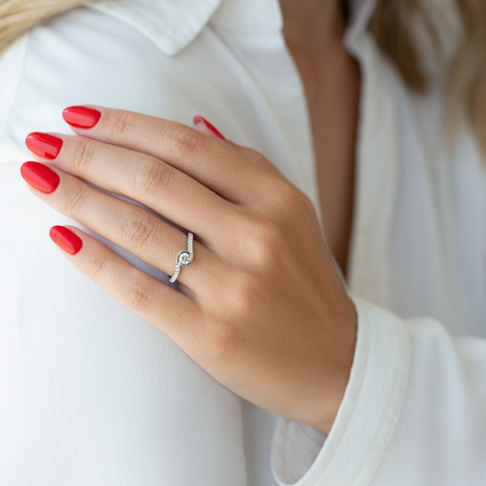 Prsteň s diamantmi Love Twist