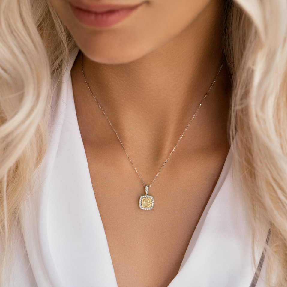 Přívěsok s bielymi a žltými diamantmi Bright Feeling