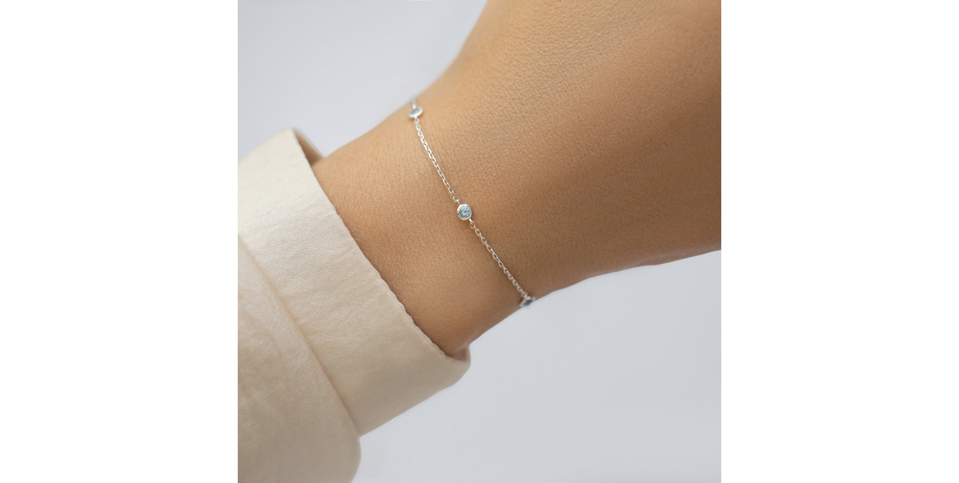 Náramok 14kt biele zlato s topazom swiss Roggeveen