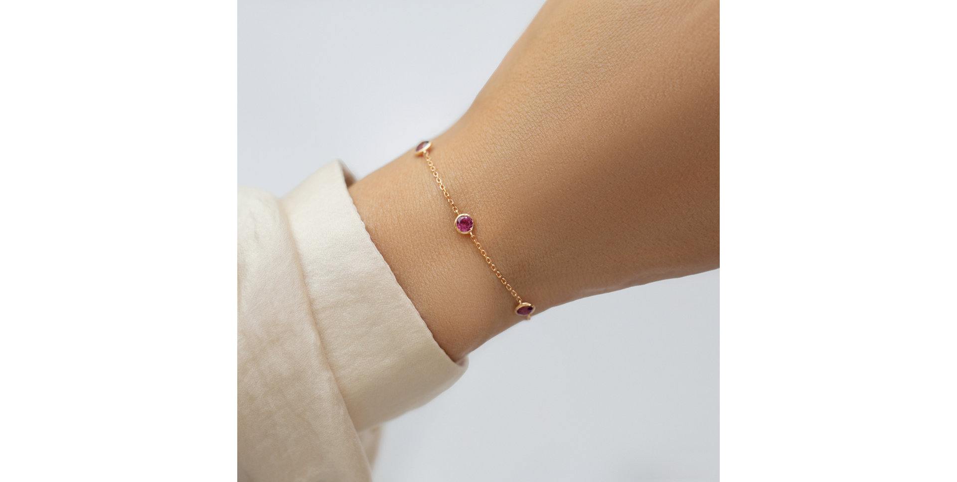 Náramok s Rhodolite Roggeveen