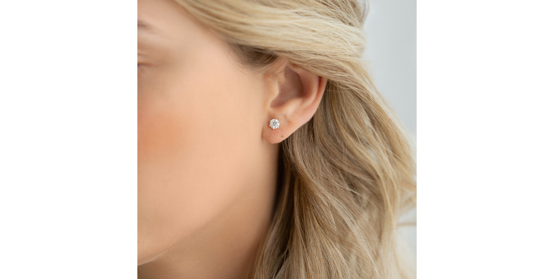 Náušnice s diamantom Vesper Romance