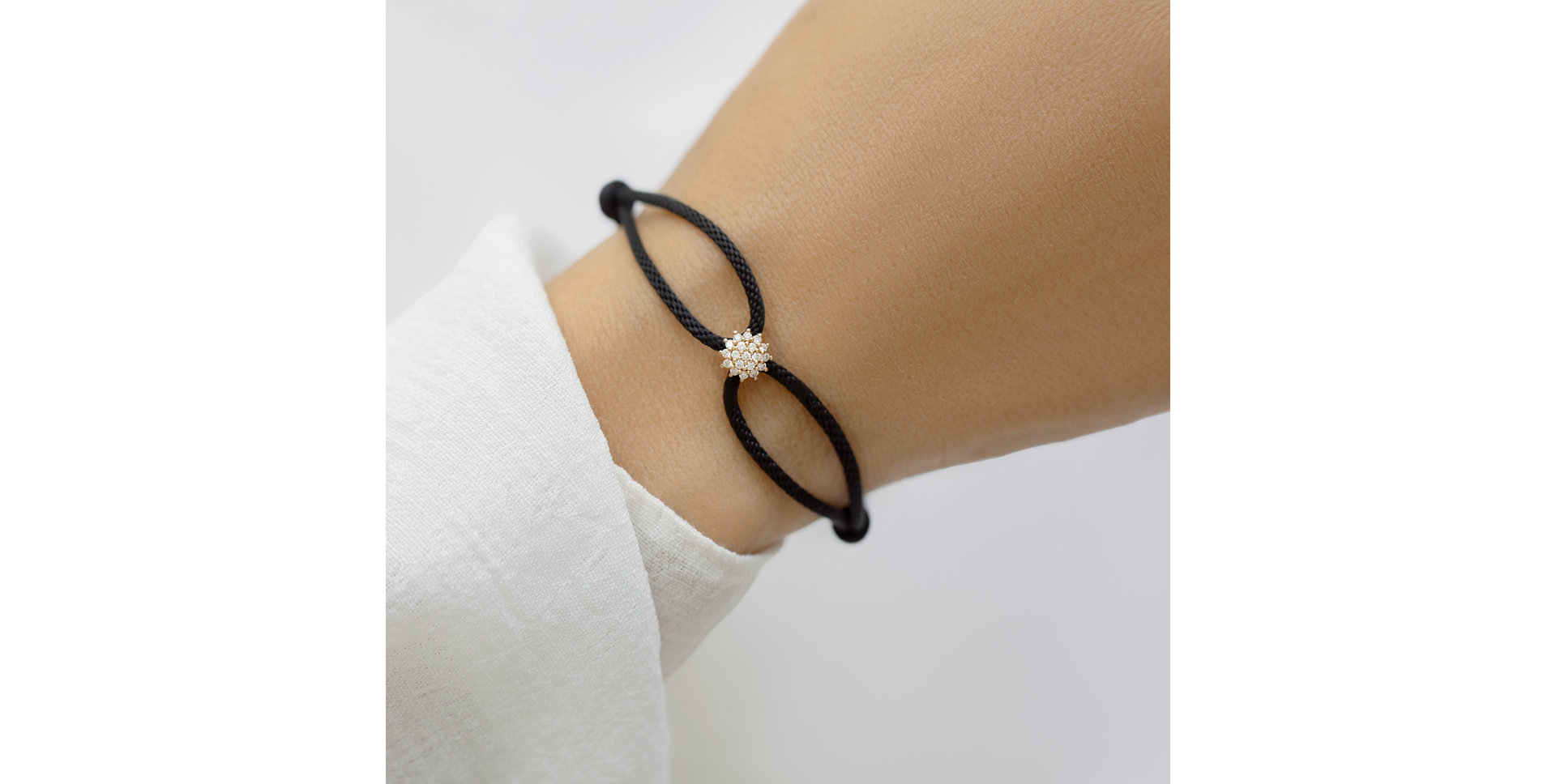 Náramok s diamantmi Gloomy Snow