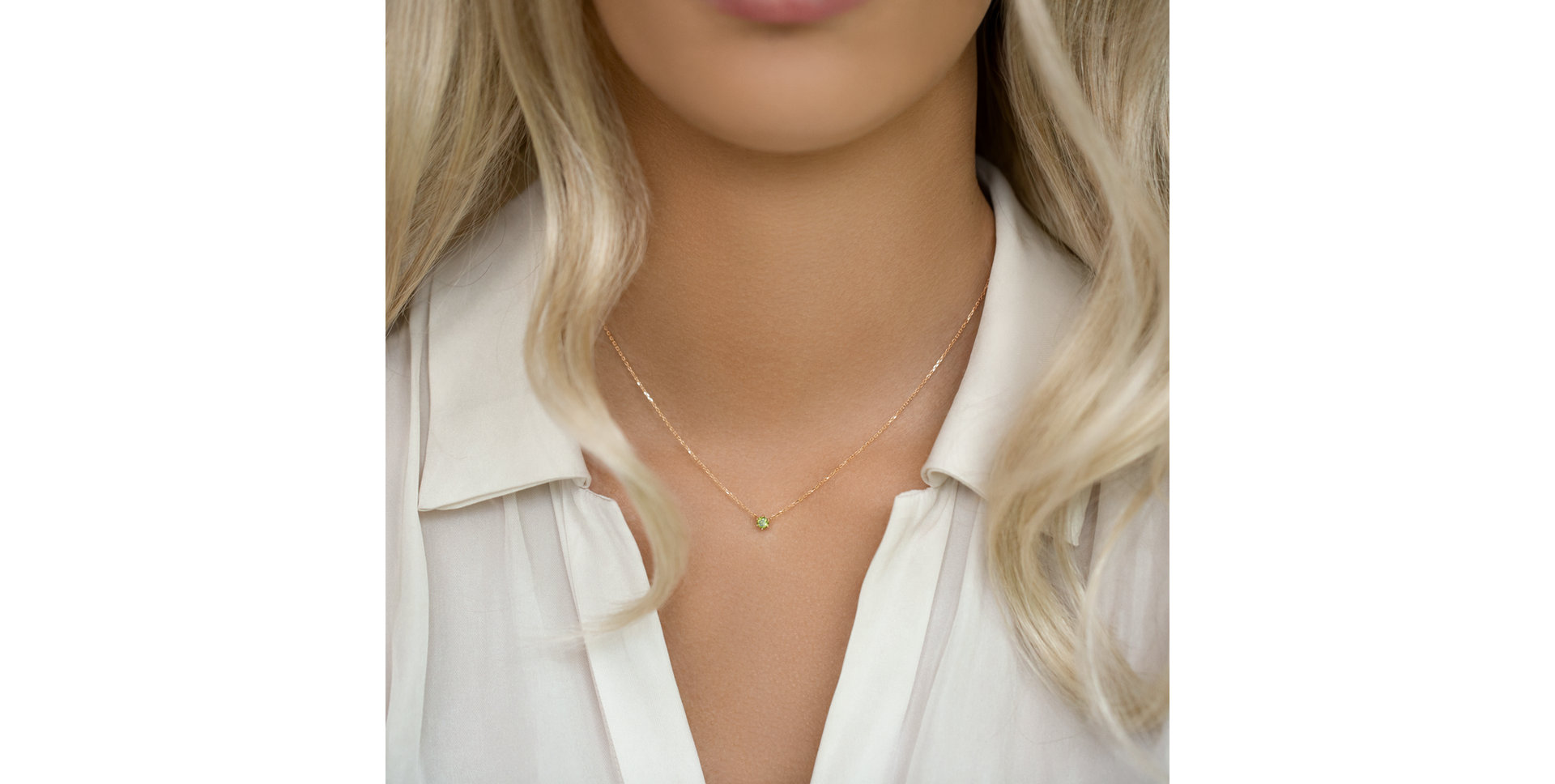 Náhrdelník so zeleným diamantom Essential Drop