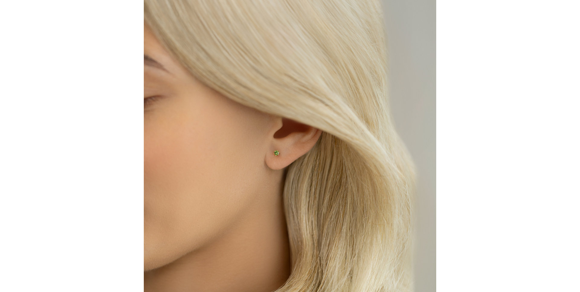 Náušnice s zeleným diamantom Vesper Romance