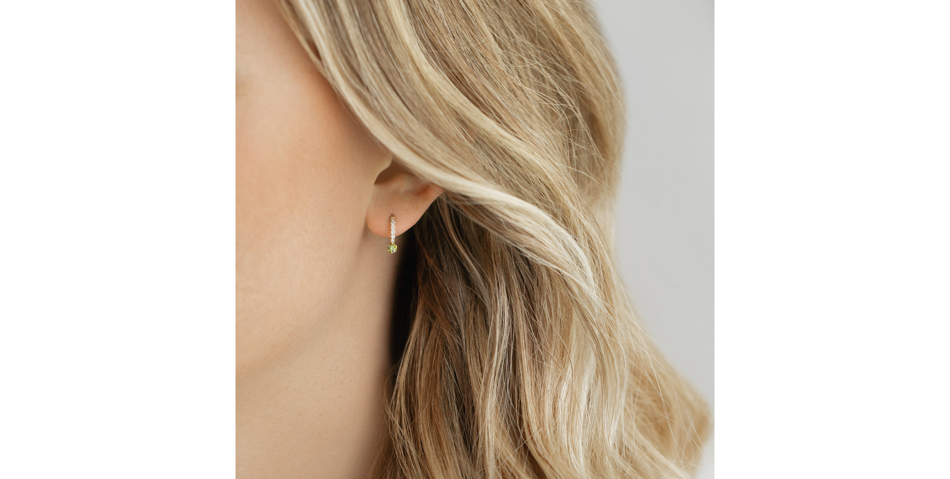 Náušnice so zeleným diamantom Essential Glow