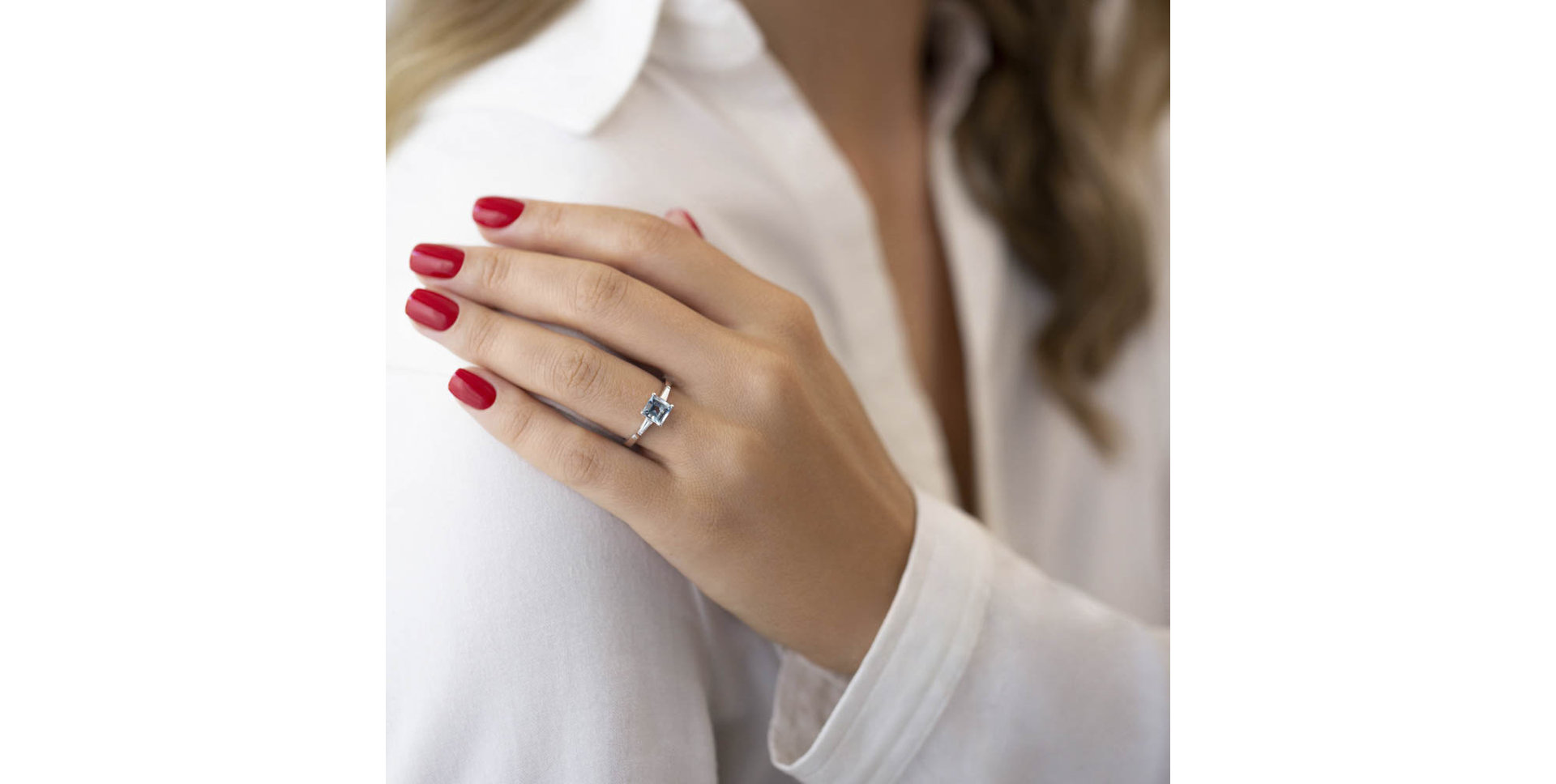 Prsteň s akvamarínom a diamantmi Classic Aqua