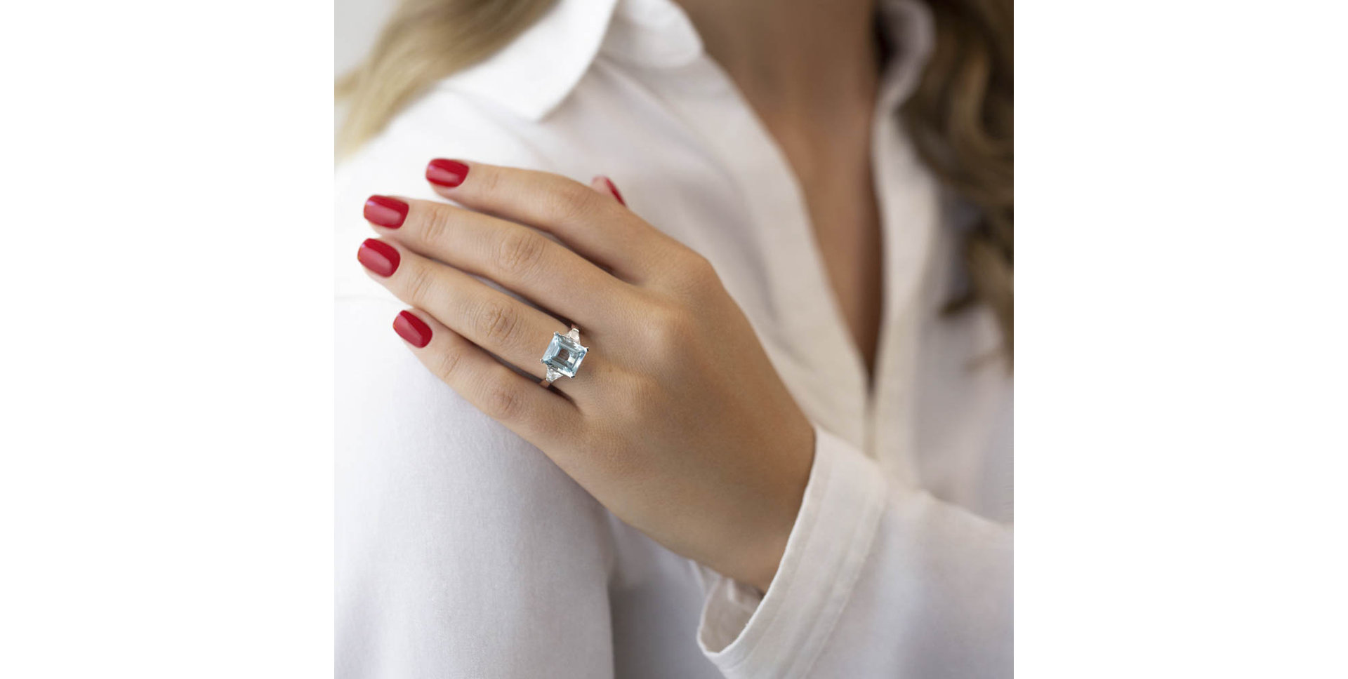 Prsteň s akvamarínom a diamantmi Aquamarine Tresure