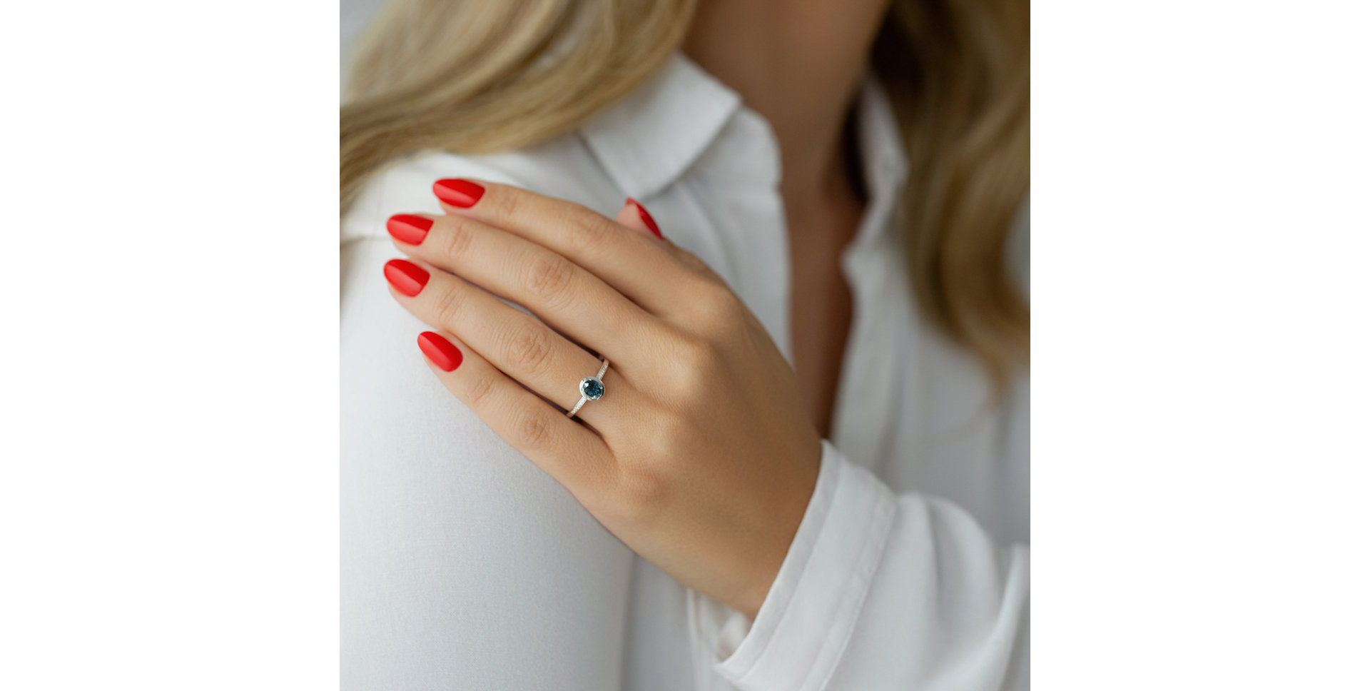 Prsteň s diamantmi a zafírom Mystic Mirage