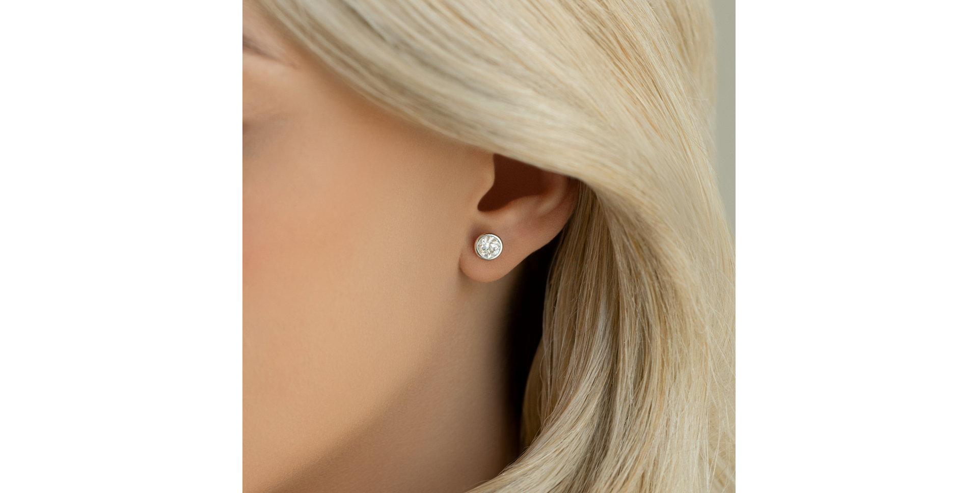 Náušnice s diamantom Shiny Dots