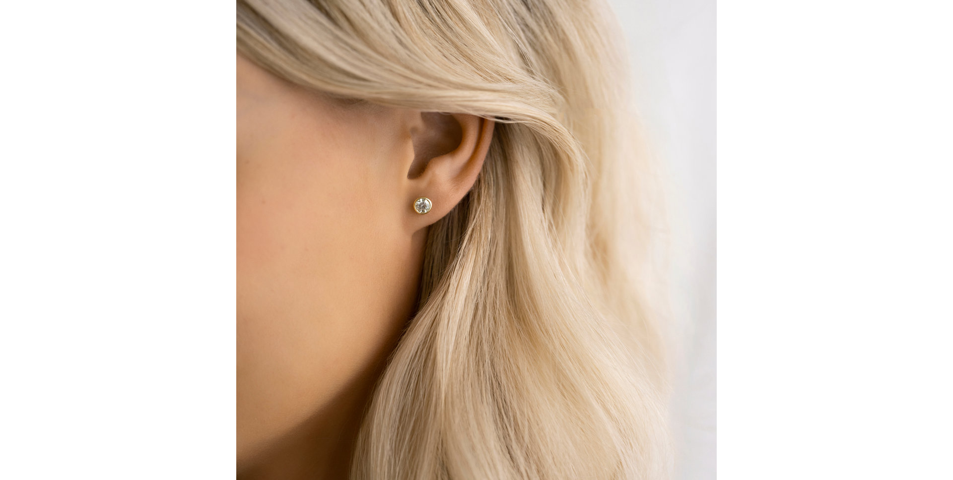 Náušnice s diamantom Shiny Dots