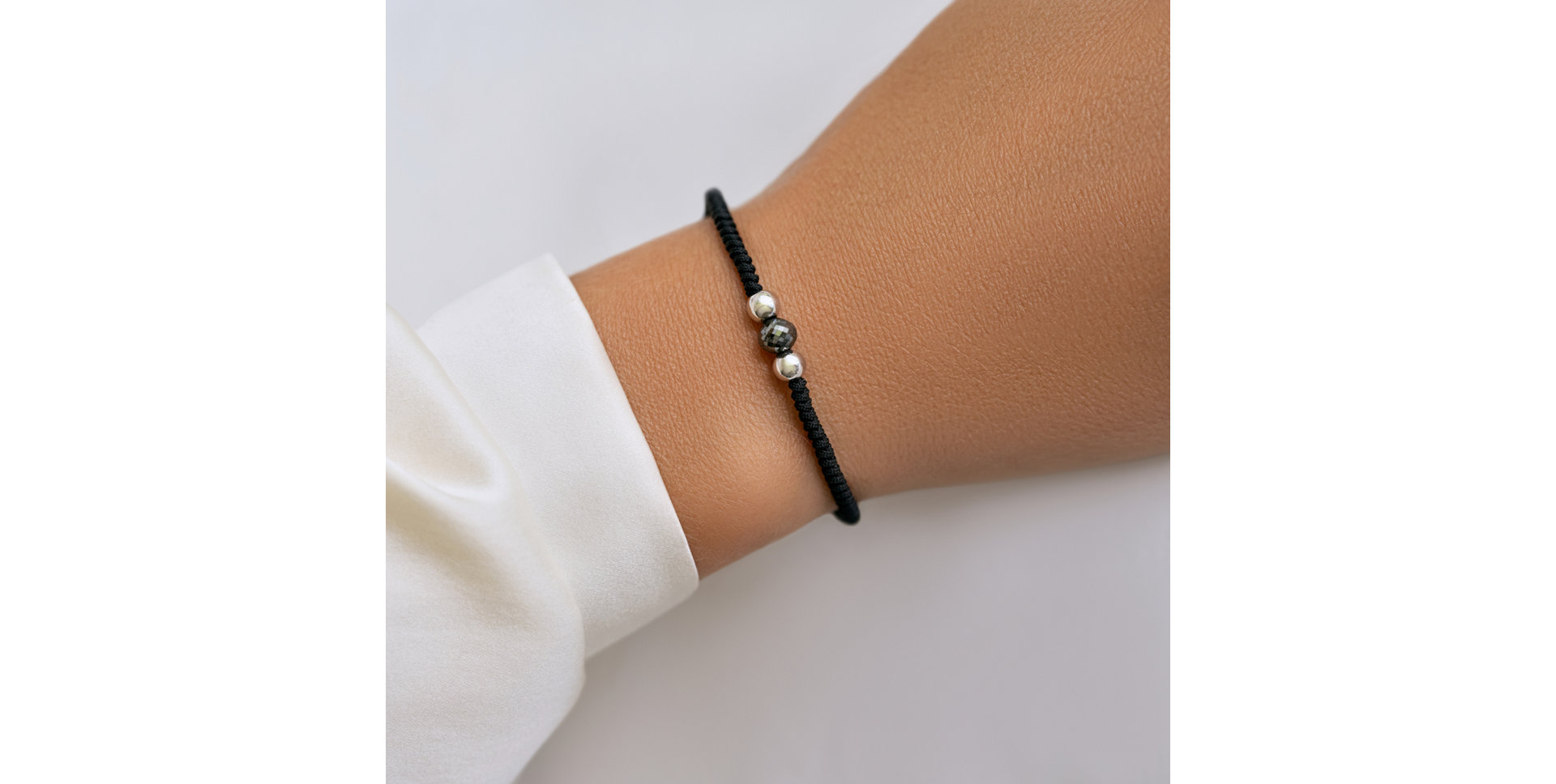 Náramok s diamantom Night Spell