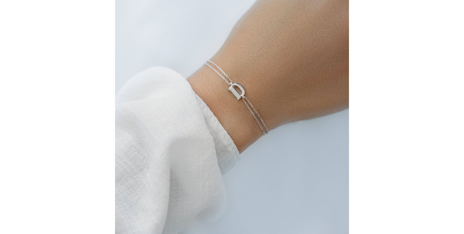 Náramok s diamantmi Alluring Letter