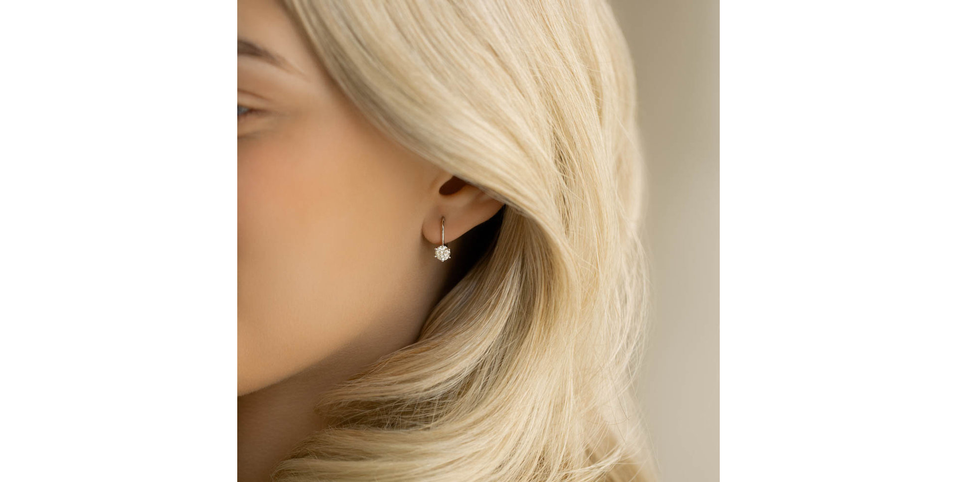 Náušnice s diamantom Everyday Glow