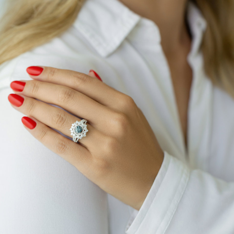 Prsteň s modrým diamantom a bielymi diamantmi Sky Tear