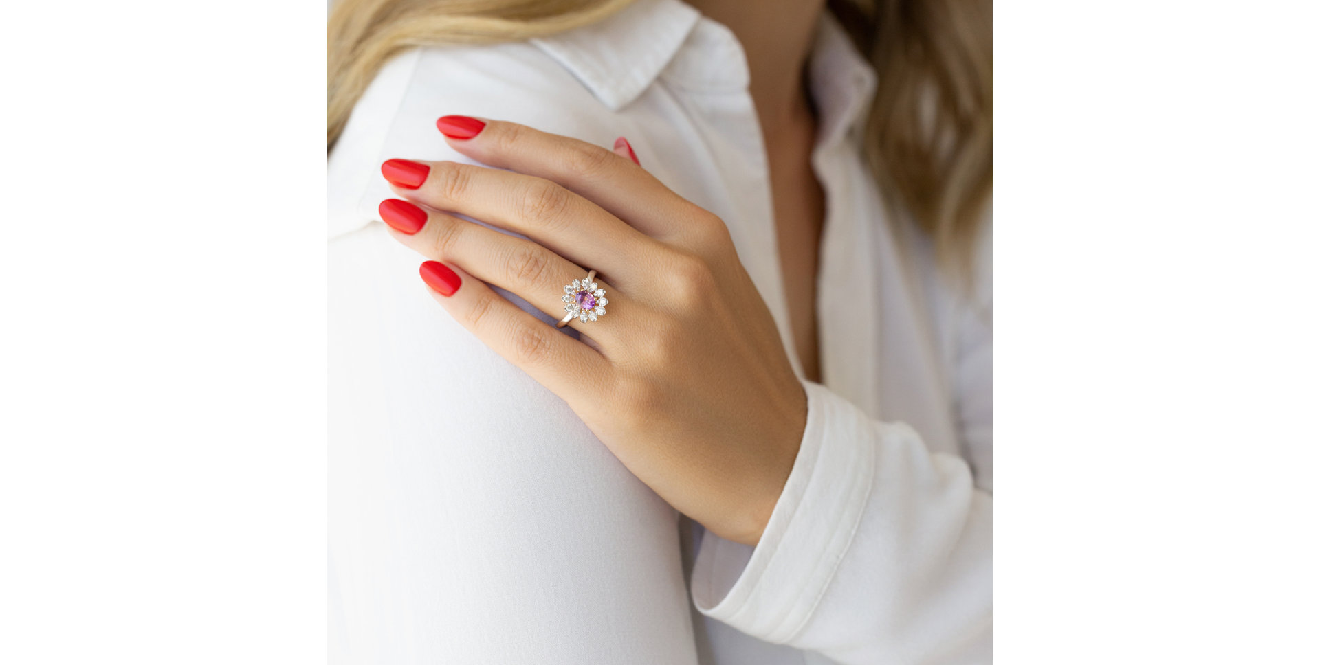 Prsteň so zafírom a diamantmi Charming Wild Flower