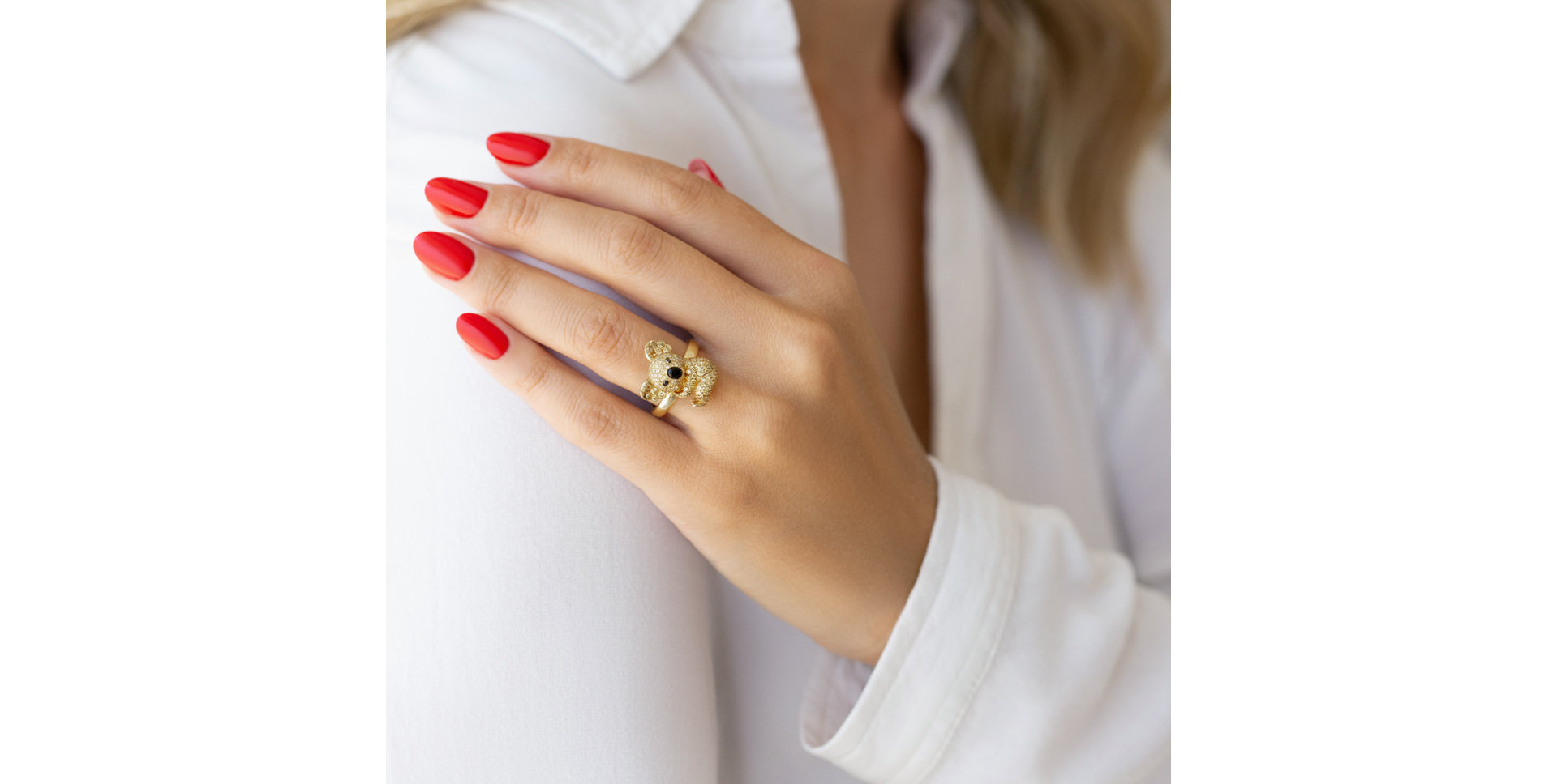 Prsteň s bielymi a žltými diamantmi a ónyxom Koala