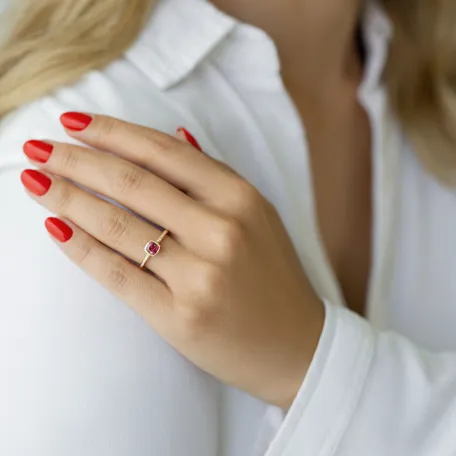 Prsteň s diamantmi a rhodolitom Carelia