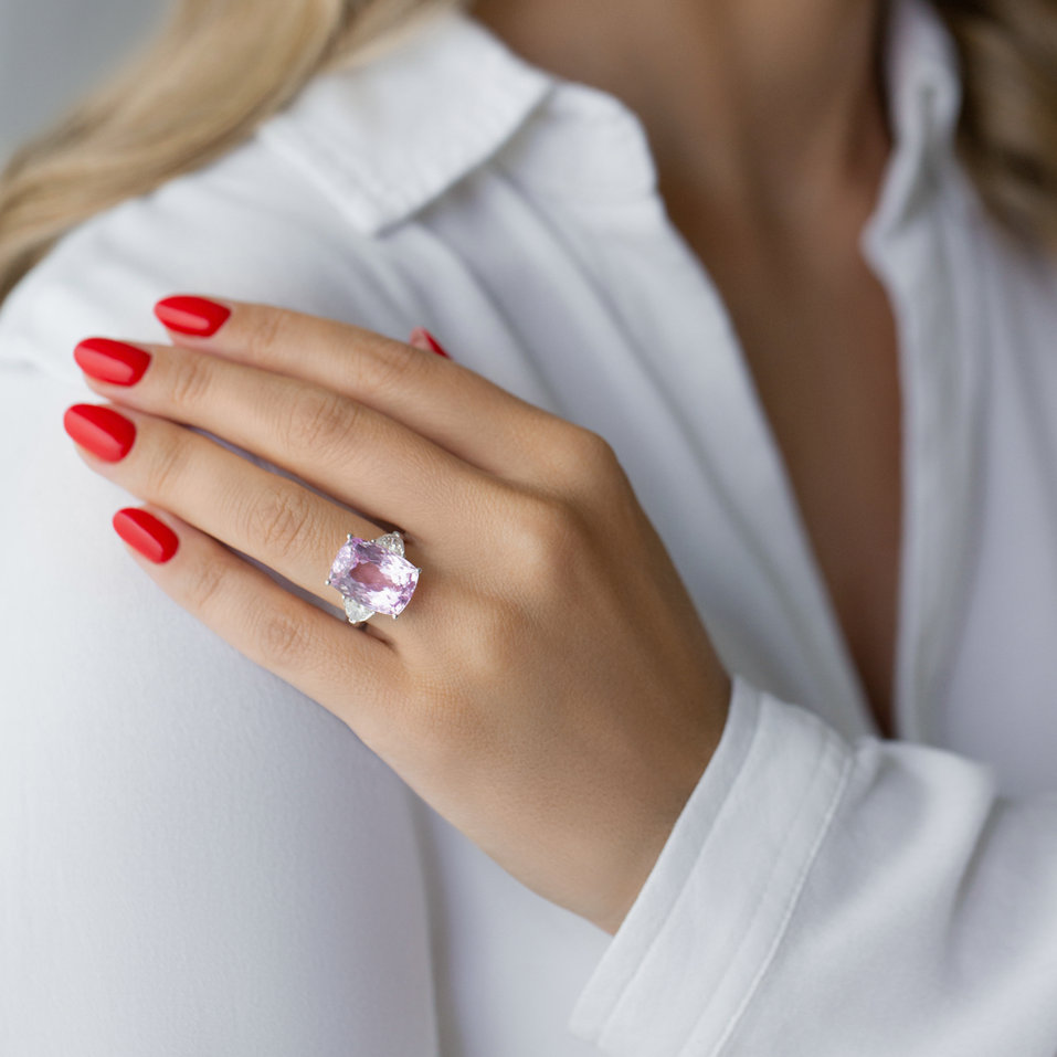 Prsteň s diamantmi a kunzitom Violet Ophelia