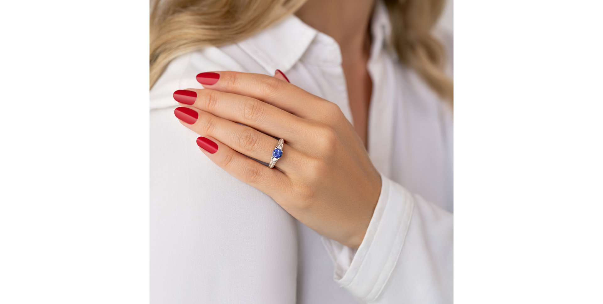 Prsteń s diamantmi a tanzanitom Graciana