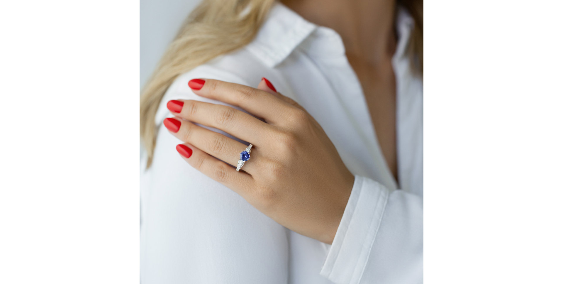 Prsteň s diamantmi a tanzanitom Nessa