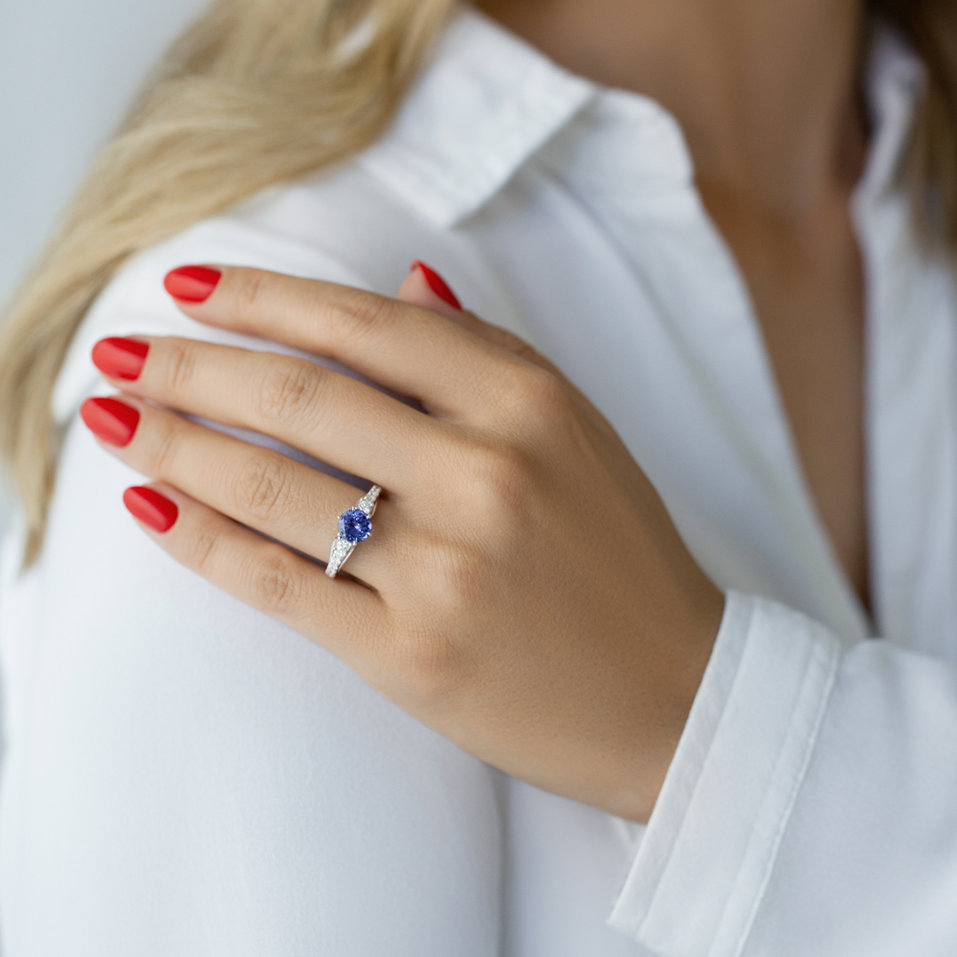 Prsteň s diamantmi a tanzanitom Nessa