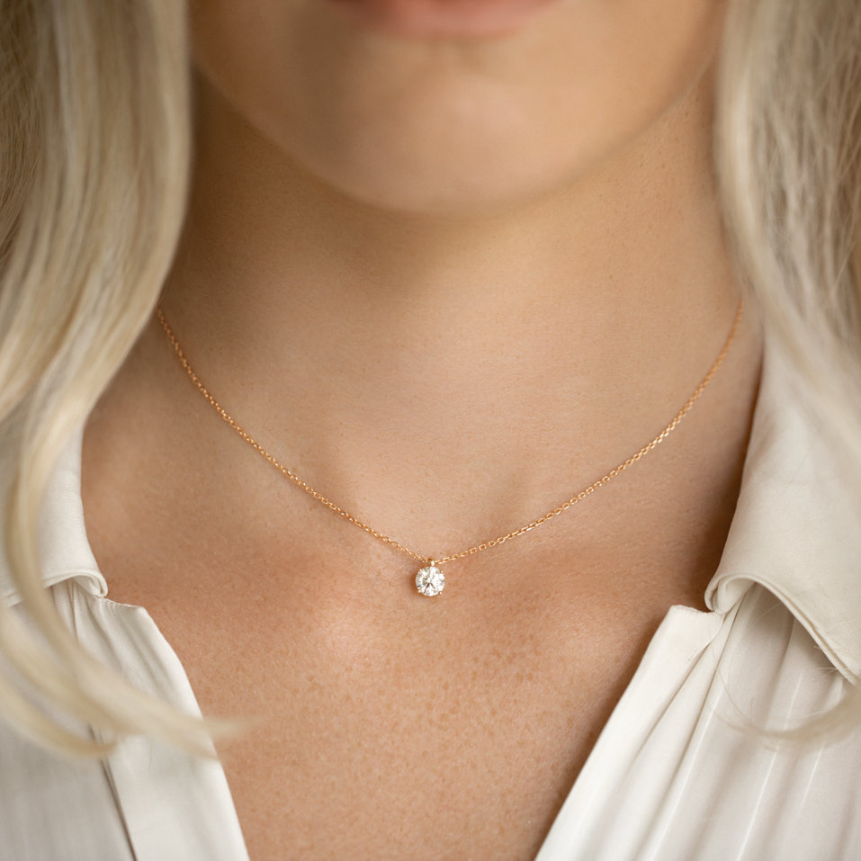 Náhrdelník s diamantom Soft Light