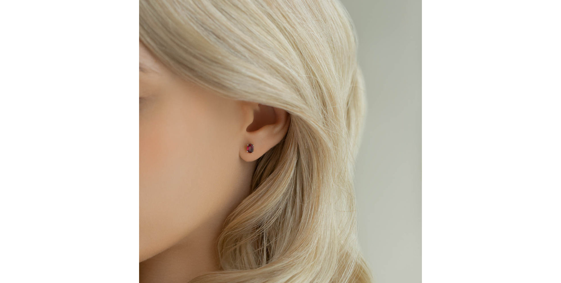 Náušnice s rubínom Mystic Abyss