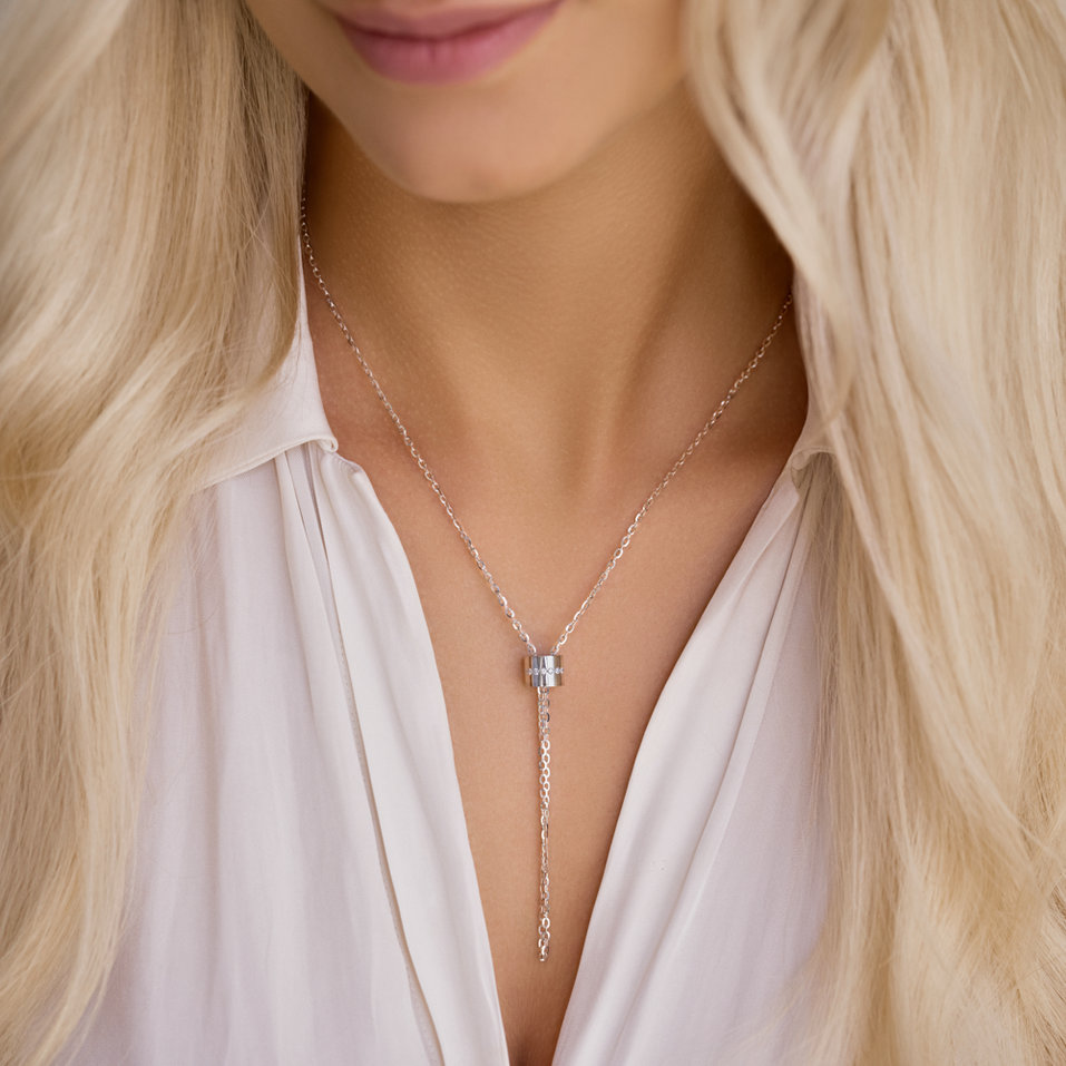 Náhrdelník s diamantmi Infinity Circles